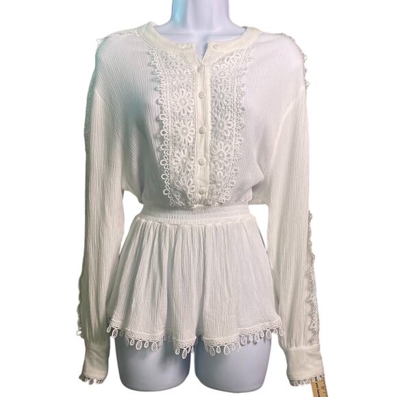 VENUS Tops - Venus Lace Trim Peplum Blouse Womens 10 White Boho Cottagecore Romantic Top